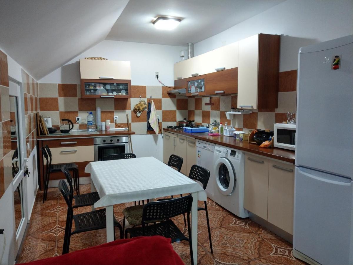 Apartament 5 Camere Cu Balcon Costinesti Plaja 5 Minute Nucilor 6 Exterior foto